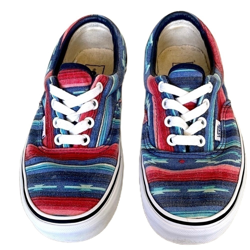 Sz 6 VANS Aztec Plimsolls. EUC